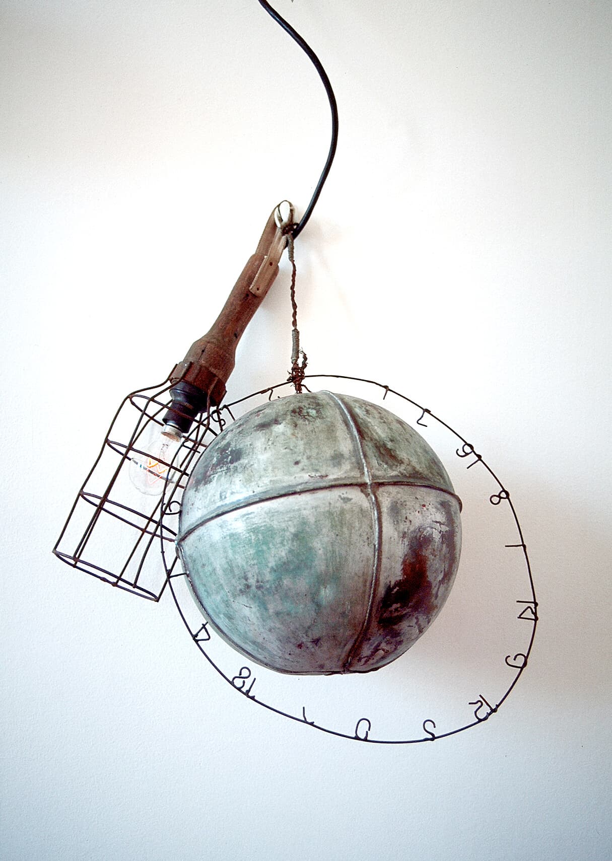Descent (globe/float)